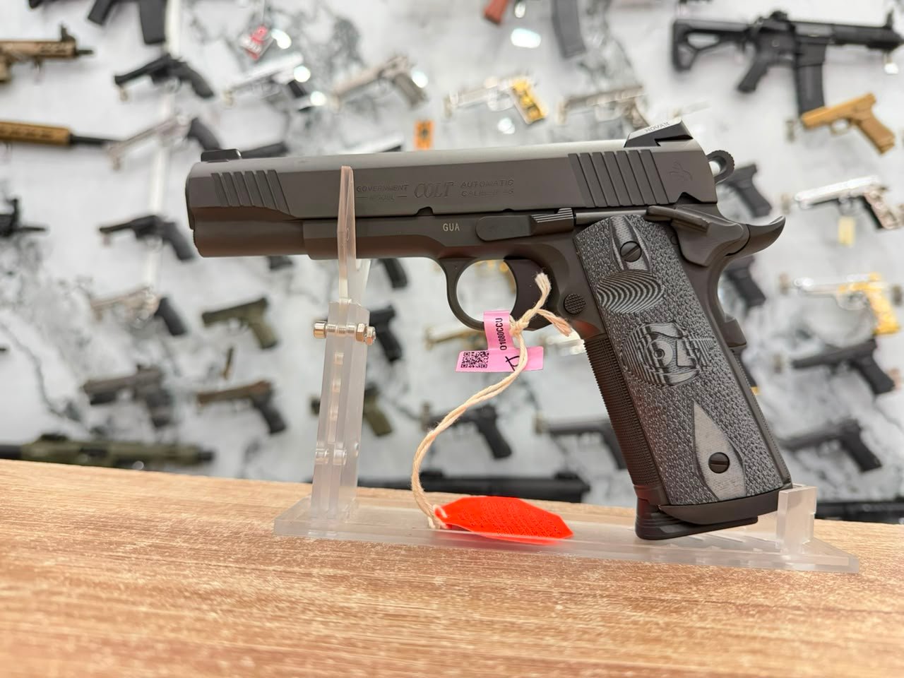Colt Combat Unit